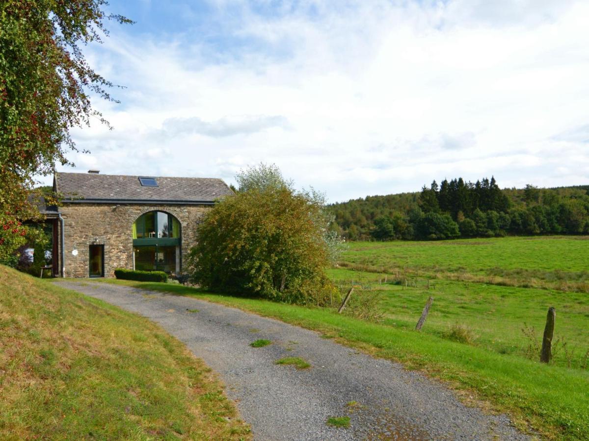 Comfortable Cottage In Neufmoulin With Meadow View Houffalize Quarto foto